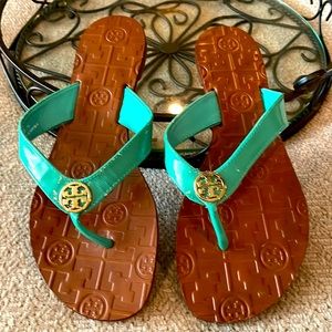 🎉SALE🎉TORY BURCH FLIP FLOPS